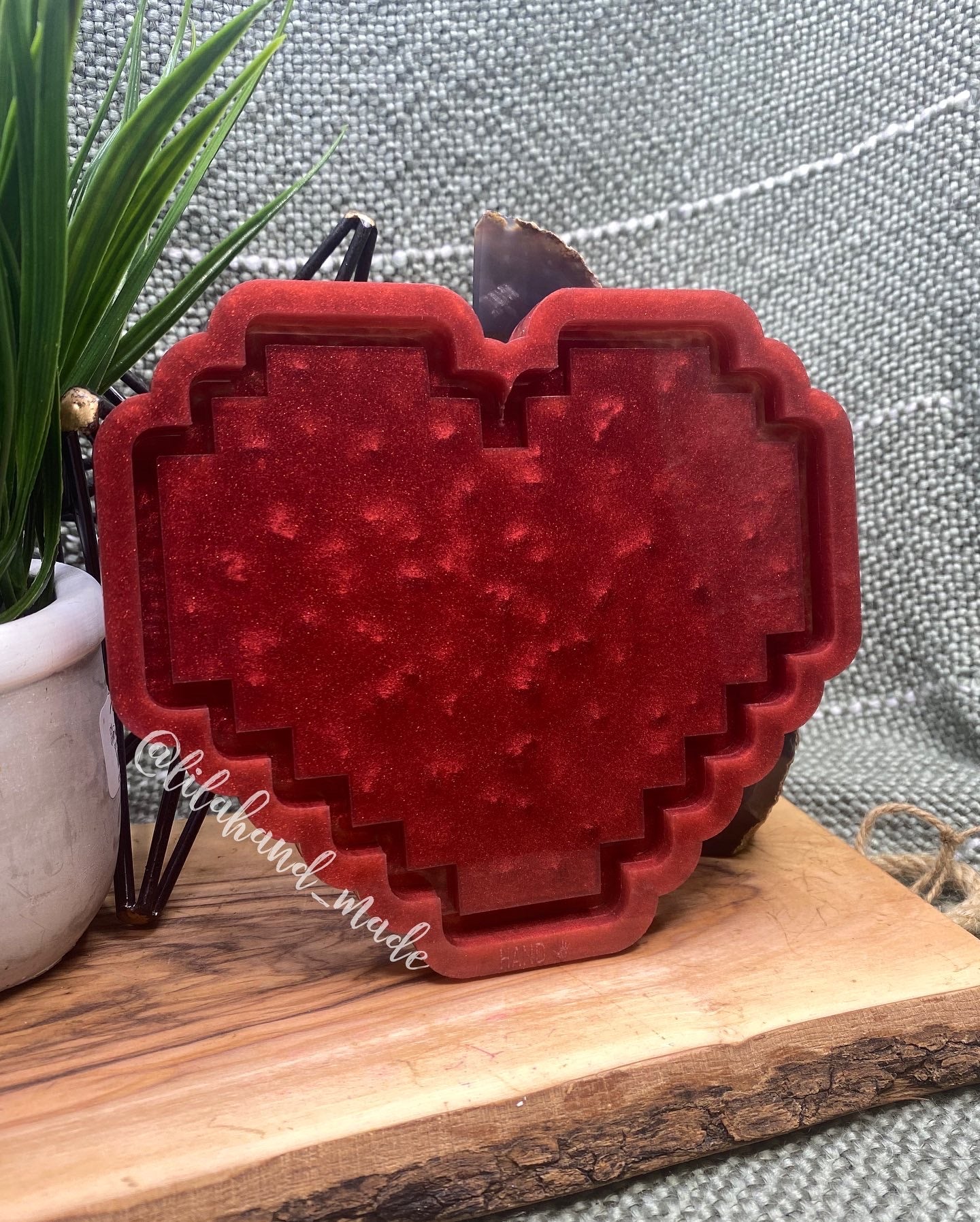 8 bit heart tray mold