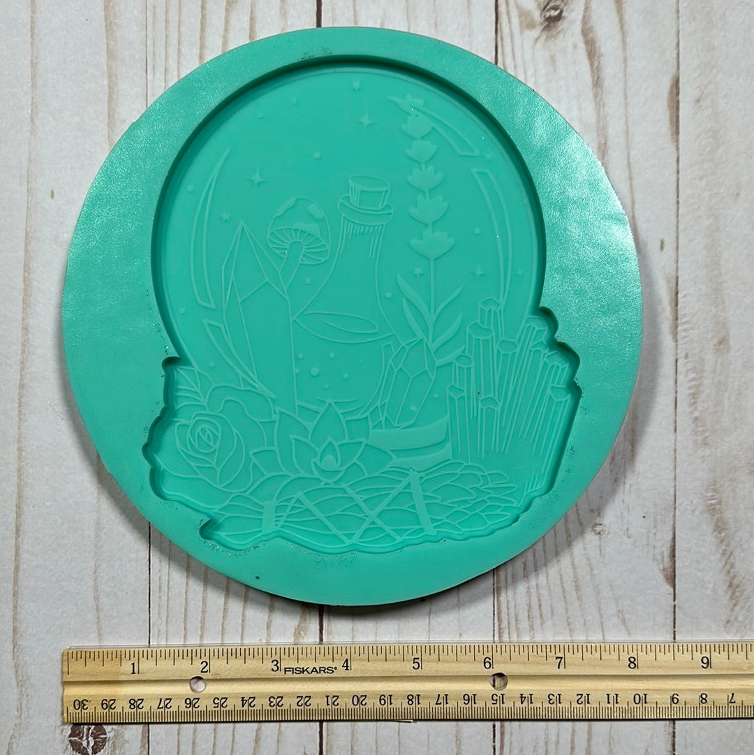 destash witchy flat mold